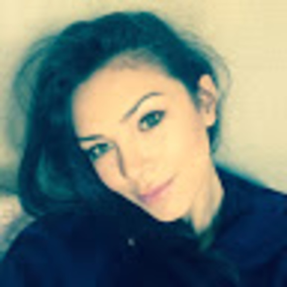 Meet your Posher, Michelle - Picture 1 of 1